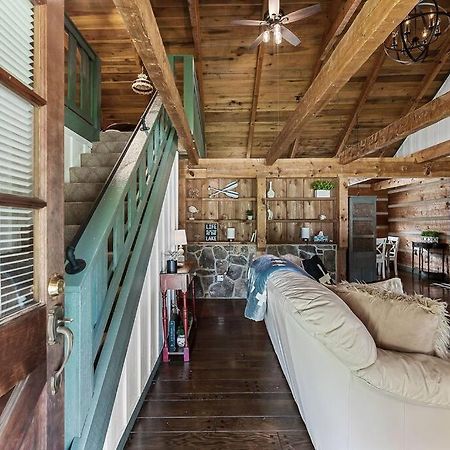 Rustic Cabin, Dock, Firepit, Kayaks & Games Winchester Bagian luar foto