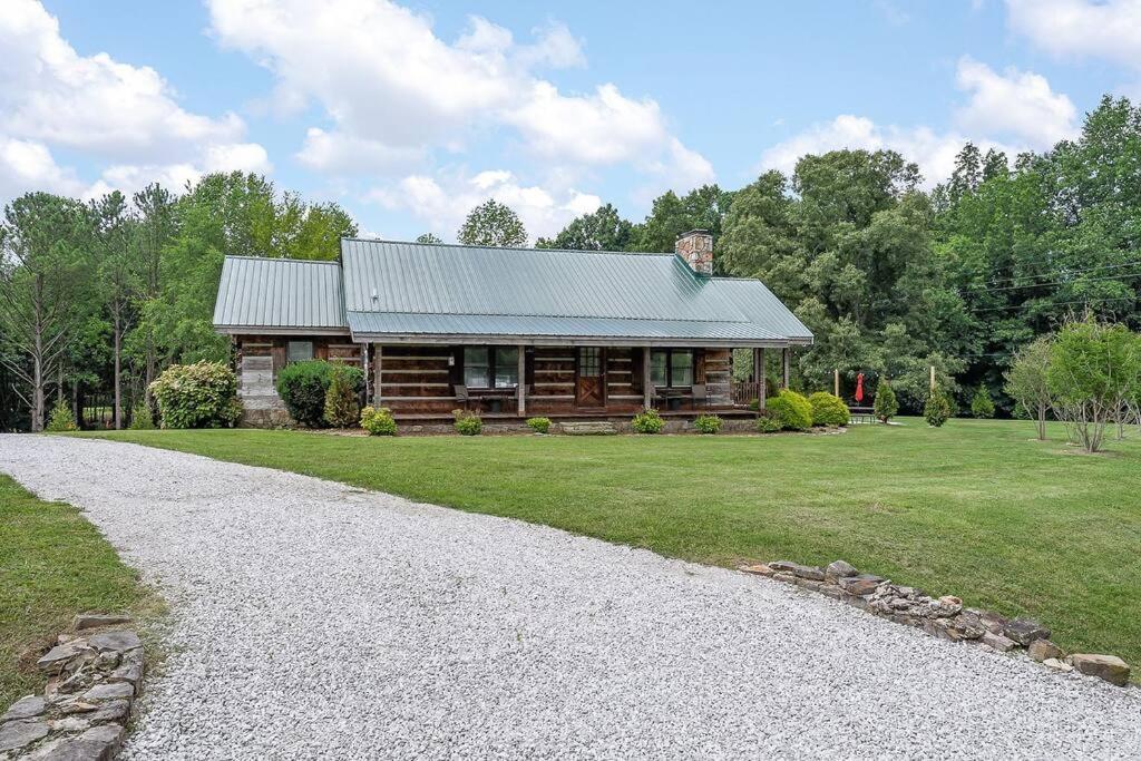 Rustic Cabin, Dock, Firepit, Kayaks & Games Winchester Bagian luar foto