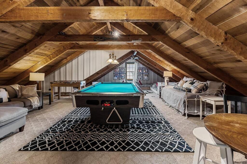Rustic Cabin, Dock, Firepit, Kayaks & Games Winchester Bagian luar foto